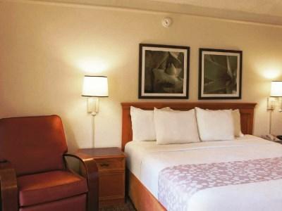 Baymont By Wyndham Houston La Porte Exterior photo