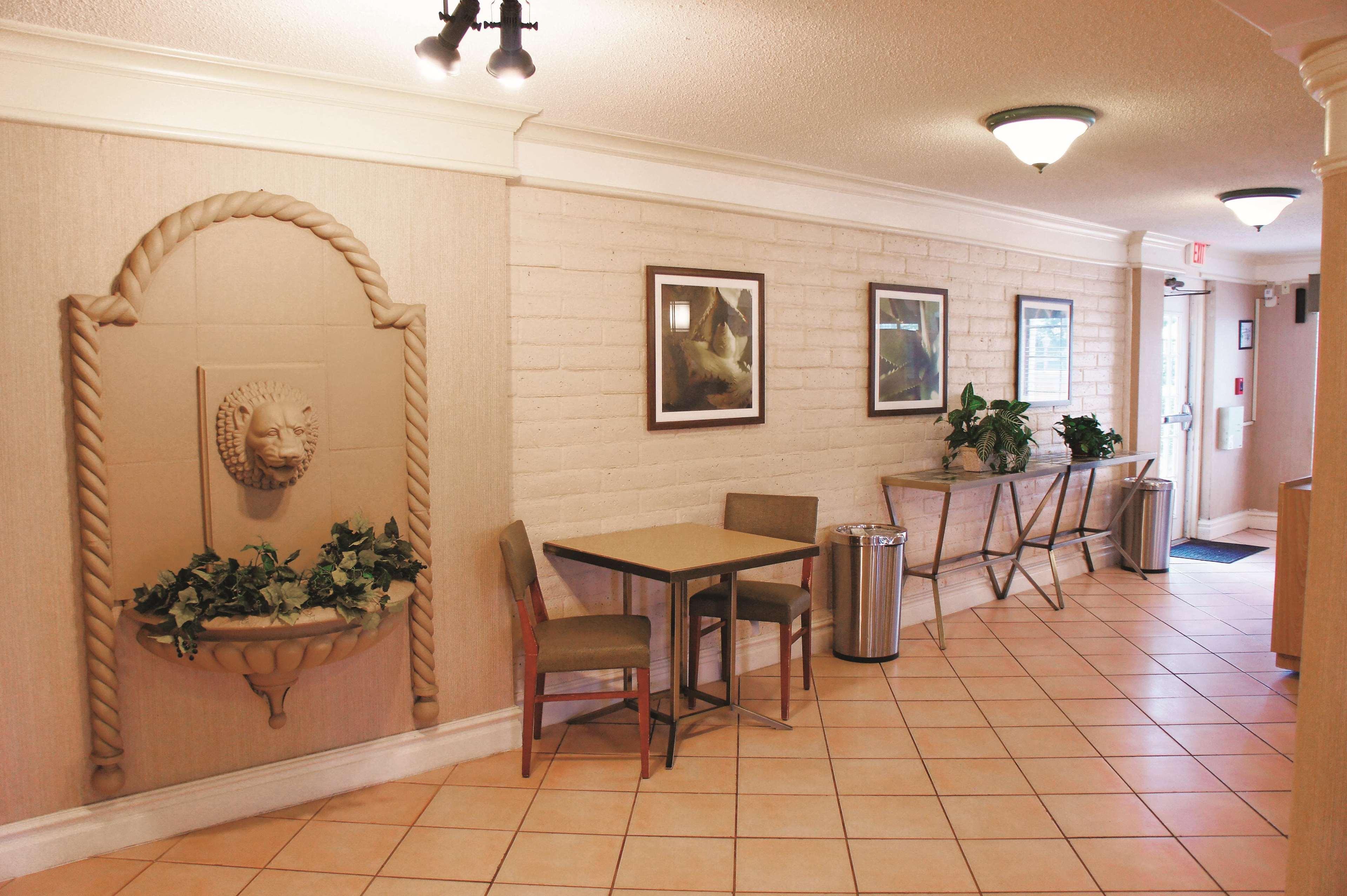 Baymont By Wyndham Houston La Porte Exterior photo